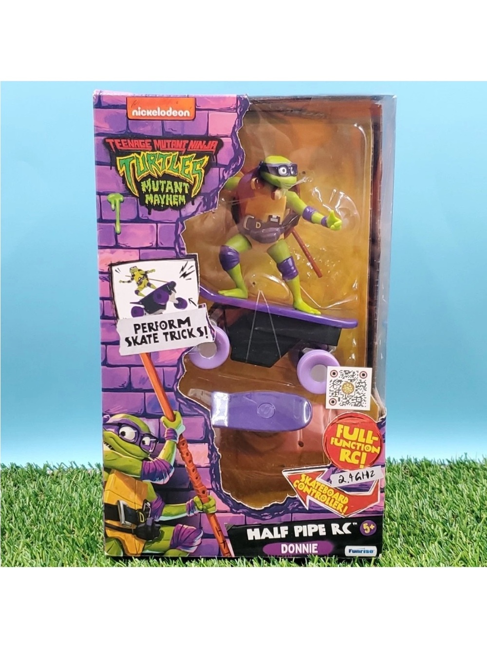 Teenage Mutant Ninja Turtles Donnie Mutant Mayhem RC Skateboard figure .